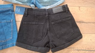 Lote 5 Pantalones Cortos Vaqueros. Talla 32.