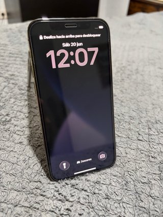 iPhone 12 Pro y Apple Watch S6