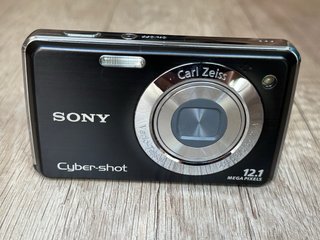 Sony Cyber-shot DSC-W210 de 12.1 megapíxeles