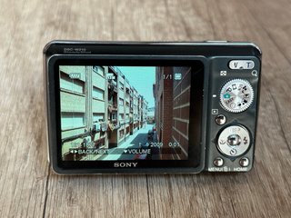 Sony Cyber-shot DSC-W210 de 12.1 megapíxeles