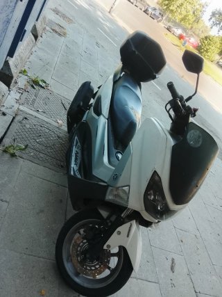 Yamaha Nmax 125cc Scooter Automática