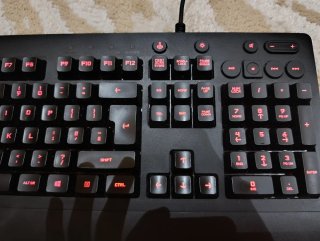 Teclado Logitech G213 RGB Gaming