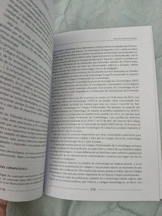 Introducción a la teoría del derecho