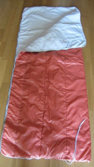 3 Sacos de dormir en rojos y coral