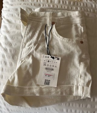 Pantalones cortos vaqueros blancos