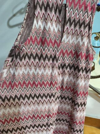 Vestido sin mangas con estampado zigzag Talla L