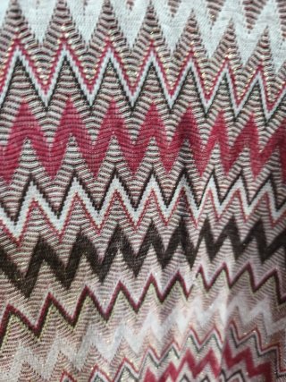 Vestido sin mangas con estampado zigzag Talla L