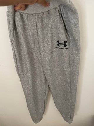 Conjunto Under Armour Gris Talla 150