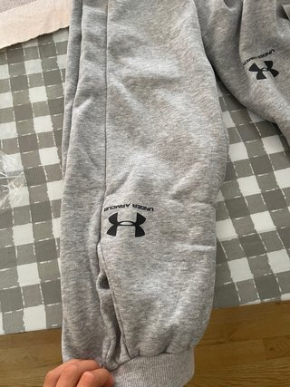 Conjunto Under Armour Gris Talla 150