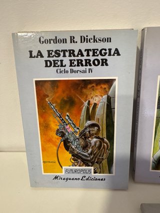 Lote 6 libros Ciclo Dorsai. Futuropolis