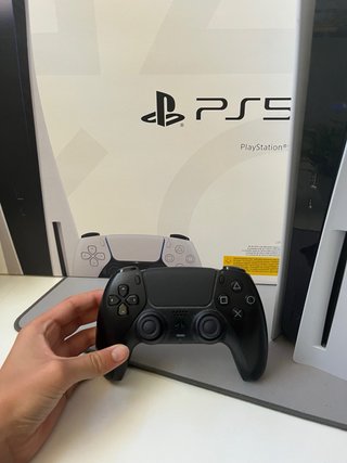 Playstation 5 con controller e 3 giochi