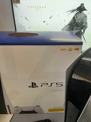 Playstation 5 con controller e 3 giochi