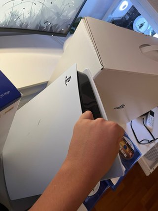 Playstation 5 con controller e 3 giochi