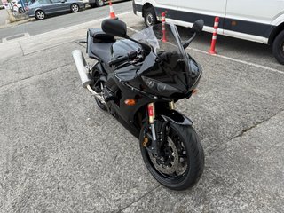Yamaha R6 Negra