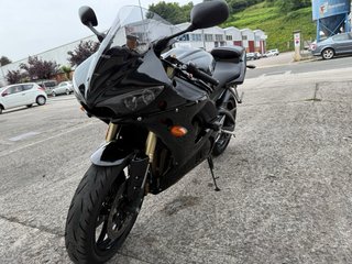 Yamaha R6 Negra