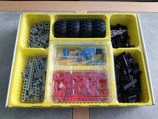 LEGO Technic 8858.