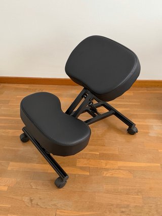 Silla ergonómica con ruedas