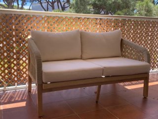 Conjunto Muebles Exterior: Sillones y Mesa
