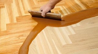 BARNIZADO DE PUERTAS Y SUELOS DE MADERA – TORTOSA