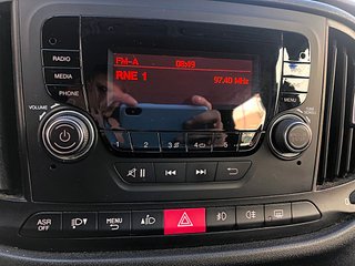 FIAT Doblò 95cv, doble puerta lateral, aire acondi