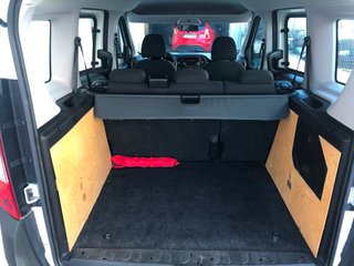 FIAT Doblò 95cv, doble puerta lateral, aire acondi