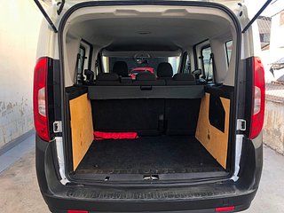 FIAT Doblò 95cv, doble puerta lateral, aire acondi