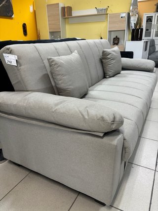 Sofá cama gris/beige con arcón