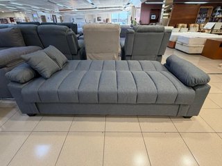Sofá cama gris/beige con arcón