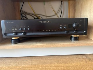 PrimaLuna ProLogue Five + previo Parasound P6