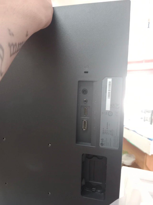 MONITOR LG 27" 27G411A-B 144HZ SIN USAR