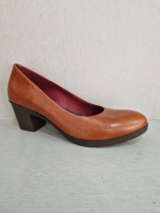 Zapatos de piel tacón 5cm tallas 37- 39 nuevos