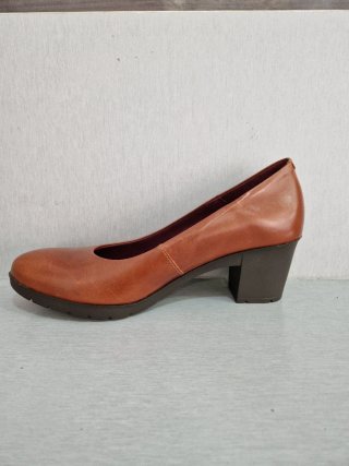 Zapatos de piel tacón 5cm tallas 37- 39 nuevos
