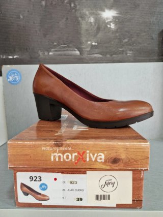 Zapatos de piel tacón 5cm tallas 37- 39 nuevos