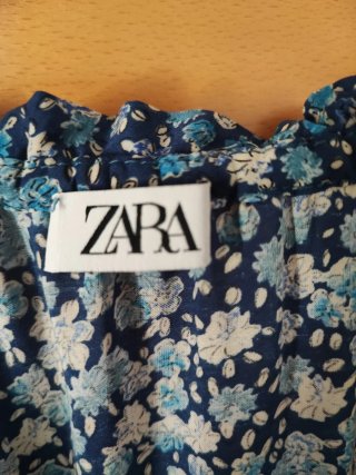 Vestido ZARA estampado floral azul