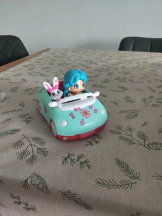 Coche PinyPon con figura de conejita
