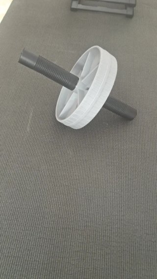 Kit de ejercicio: pesa rusa, rueda abdominal