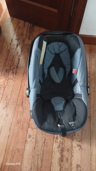 Asiento de bebé para coche