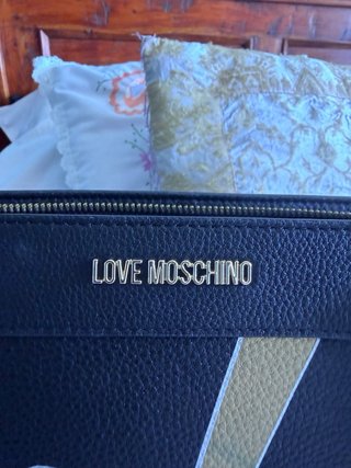 Bolso Love Moschino Negro Piel Dorado