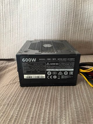 Fuente Alimentación Cooler Master Elite 600W