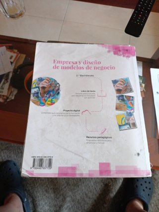Empresa y diseño de modelos de negocio 2o Bachi...