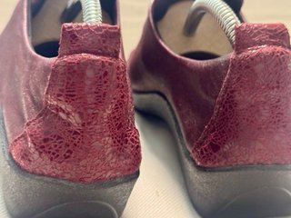 Zapatos cómodos rojos talla 41