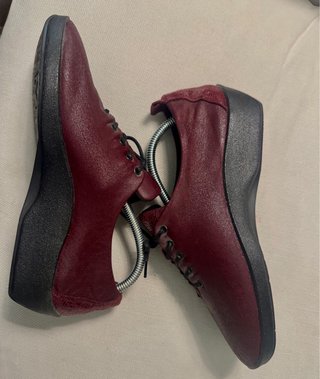 Zapatos cómodos rojos talla 41