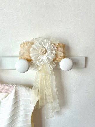 Vestido de comunión niña blanco y dorado