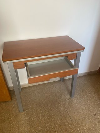 Mesa cocina extensible y 1 silla