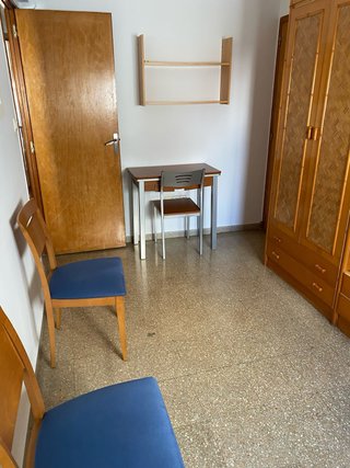 Mesa cocina extensible y 1 silla