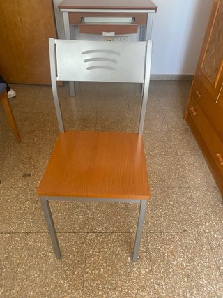 Mesa cocina extensible y 1 silla