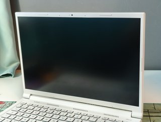 Acer Nitro V14 white - RTX 4050, Ryzen 7 8845HS