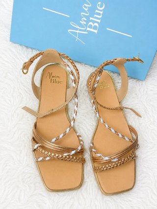 Sandalias planas Alma Blue doradas y blancas