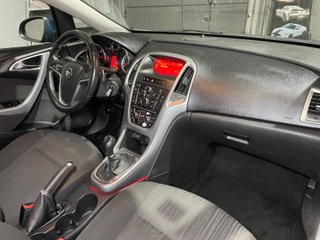 Opel Astra 1.7 CDTi Selective