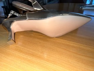 Sandalias de tacón doradas